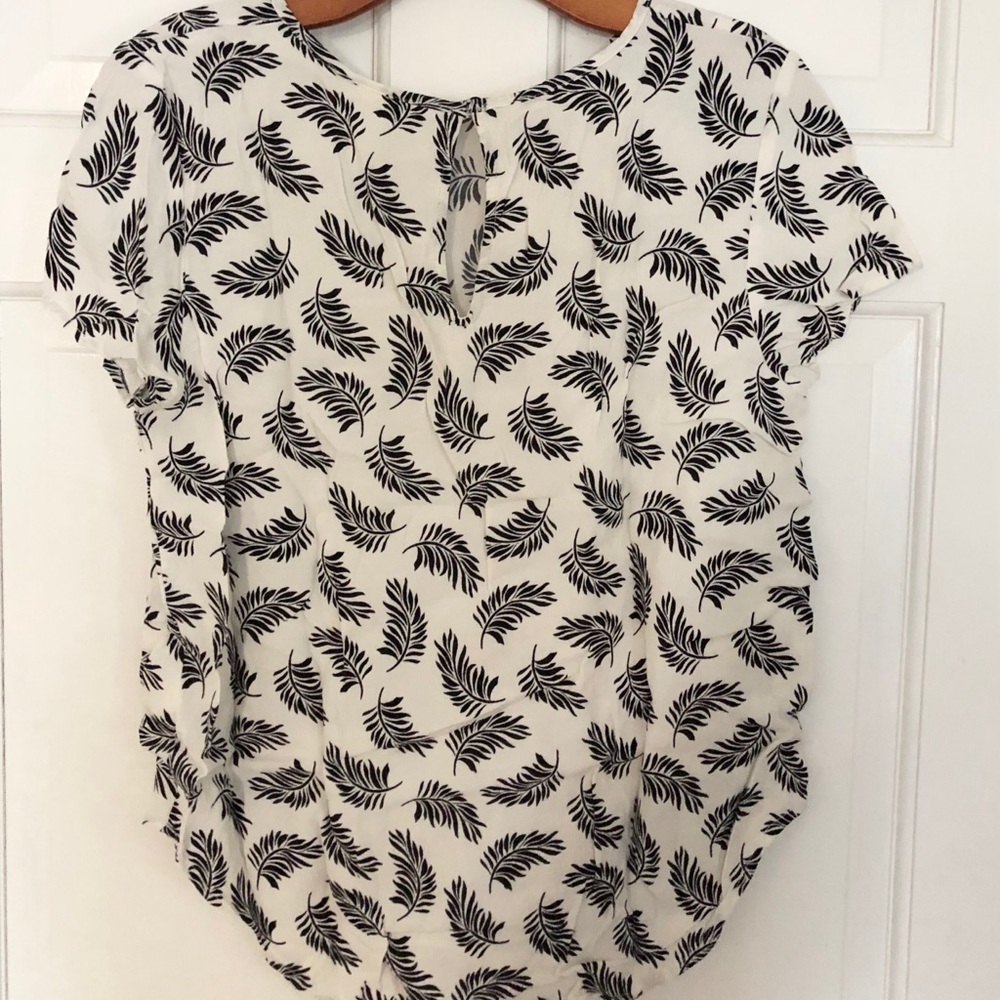 H&M Blouse - Picture 2 of 4